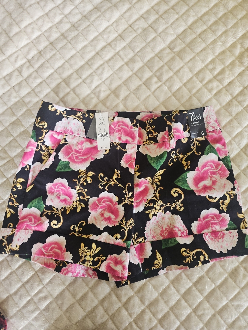 New York & Company Black Floral High-Waist Women's Shorts